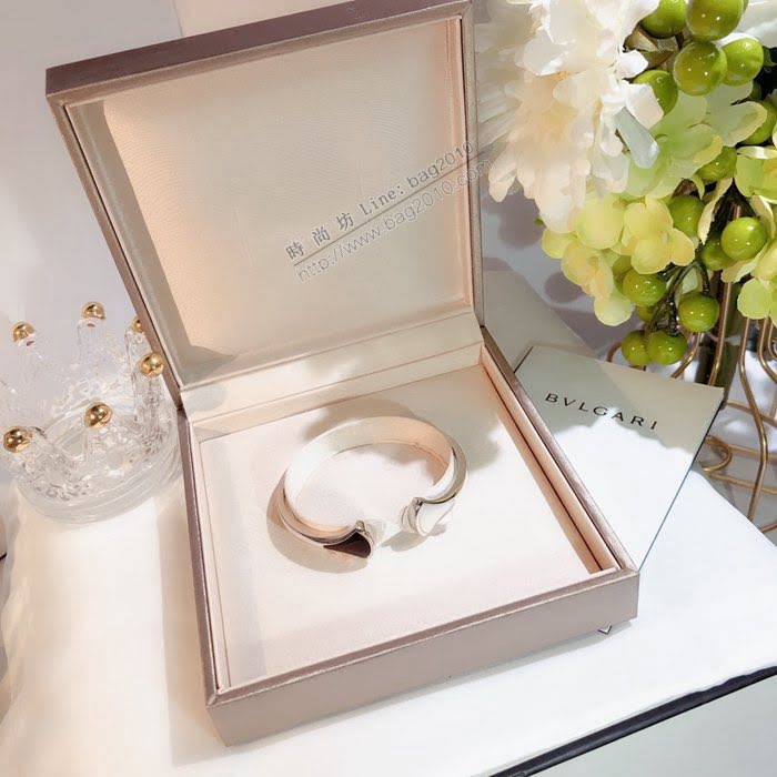Bvlgari飾品 寶格麗綠白扇形手鐲 寶格麗珠寶diva系列小裙子玫瑰金手環  zgbq3067